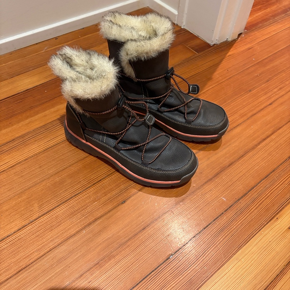 Aquatherm Santana Brown and Tan Fur-Lined Boots